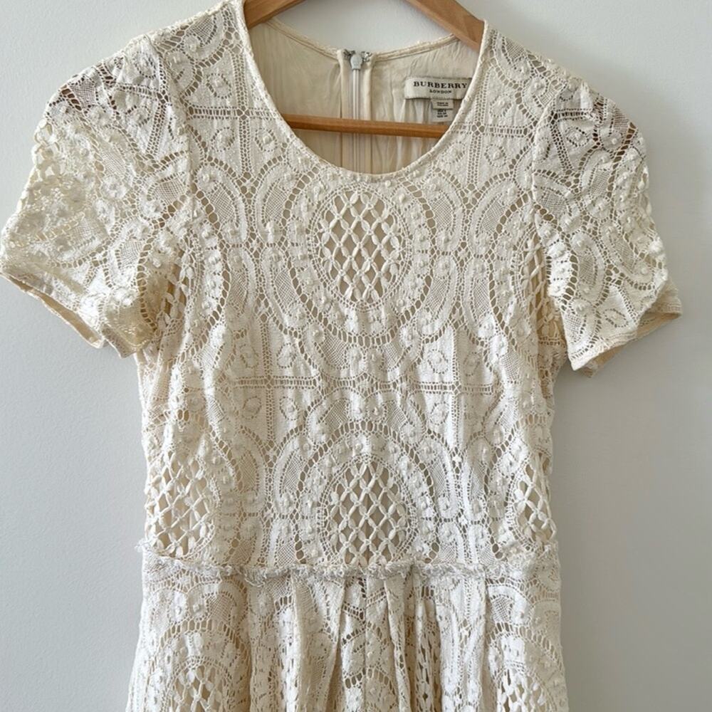 Burberry Ivory Lace Wedding Guest Dress Silk Cotton Size 4 w Pockets - Picture 3 of 10